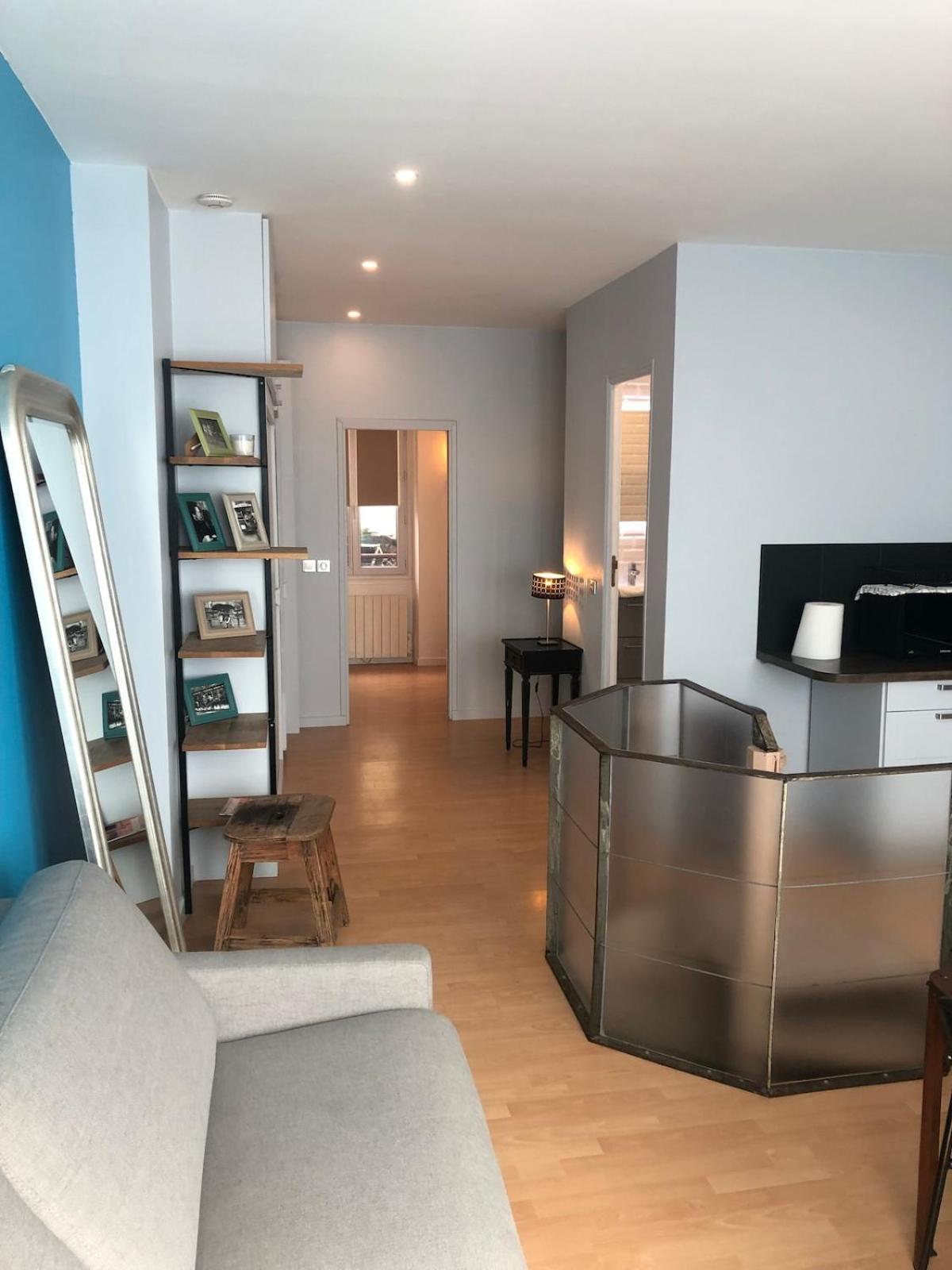 Loft 2 Bedroom Loft Effeil Tower Ac By Lcc Agency Париж Екстериор снимка